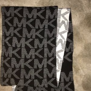 Michael Kors infinity scarf great for warmth